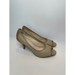 Kelly & Katie Peep Toe Pump Nude women’s Size 8.5